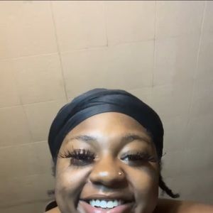 Meet your Posher, Sharaye